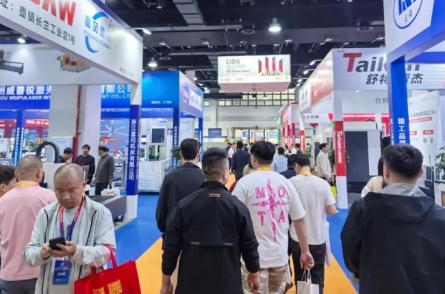 攜手機械制造企業(yè)，中揚立庫在永康展共探倉儲新篇章